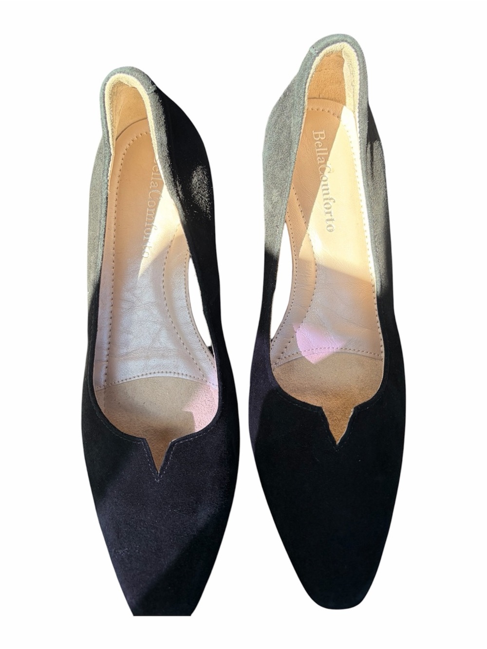 Bella Comforto Black Suede Pointed-Toe Pumps